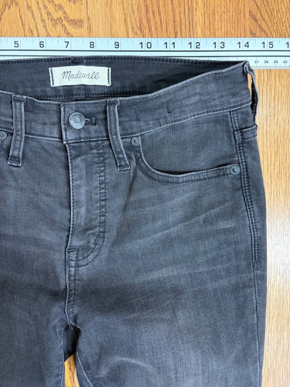 Madewell 9" High-Rise Black Sea Skinny Jeans with Distressed Knees Raw Hem sz 27 - Picture 7 of 13
